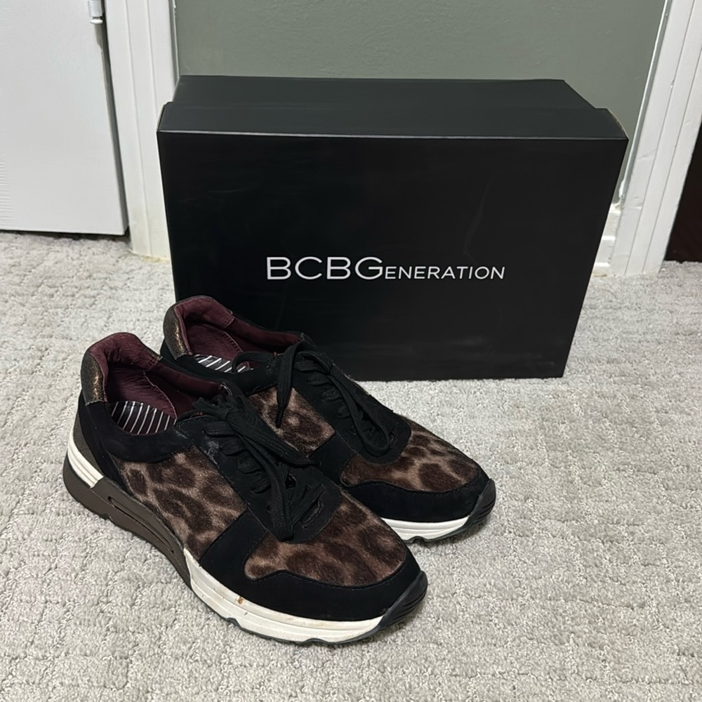 BCBG Leopard combo athletic shoe